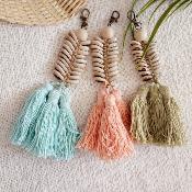 Porte-clés, pompons corals - 20 cm